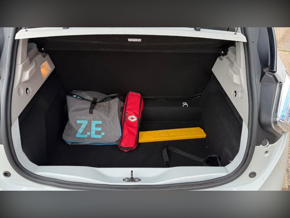 2014 Renault Zoe 22kWh Dynamique Intens Hatchback 5dr Electric Auto Battery Lease 88 bhp