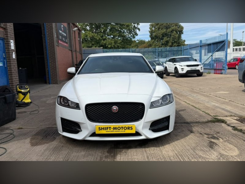 2016 Jaguar XF 2.0d R-Sport Saloon 4dr Diesel Auto Euro 6 s/s 180 ps