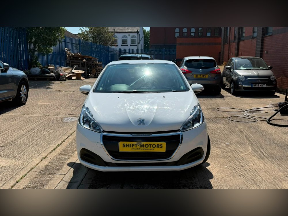Peugeot 208 1.6 BlueHDi Active Hatchback 5dr Diesel Manual Euro 6 75 ps for sale in LEICESTER