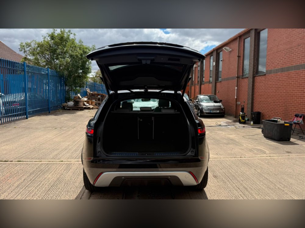 2018 Land Rover Range Rover Velar 2.0 D240 R-Dynamic SE SUV 5dr Diesel Auto 4WD Euro 6 s/s 240 ps