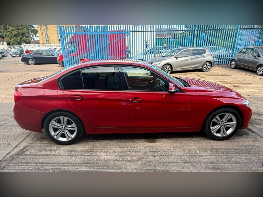 BMW 3 Series 1.5 318i Sport Saloon 4dr Petrol Manual Euro 6 s/s 136 ps for sale in LEICESTER