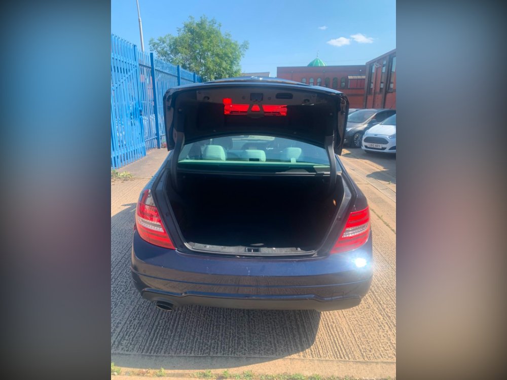2012 Mercedes-Benz C Class Saloon 1.8 C180 BlueEfficiency Sport Saloon 4dr Petrol G-Tronic Euro 5 s/s 156 ps